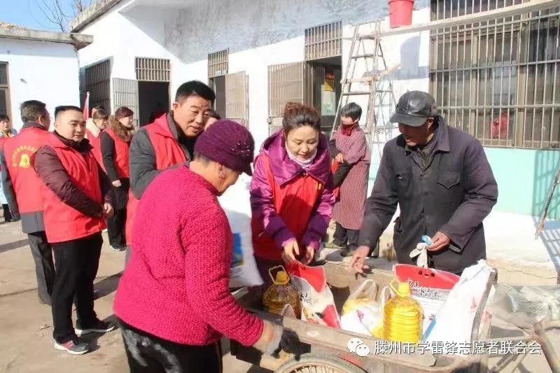 滕州 | 冬暖行动：学雷锋志愿者和爱心人士救助贫困家庭