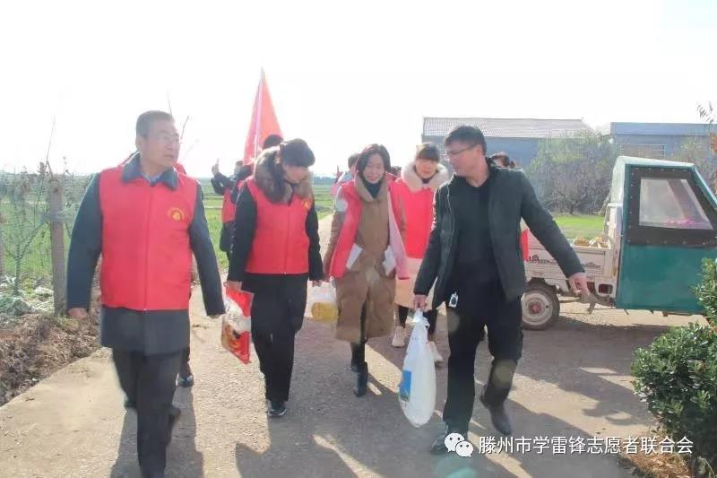 滕州 | 冬暖行动：学雷锋志愿者和爱心人士救助贫困家庭