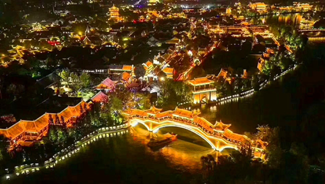 古城夜景