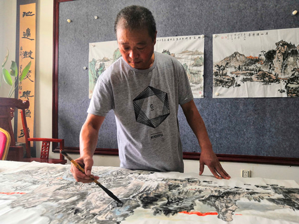 笔墨逸趣 杳然山岭 ——记台儿庄职业山水画家李敬伟先生